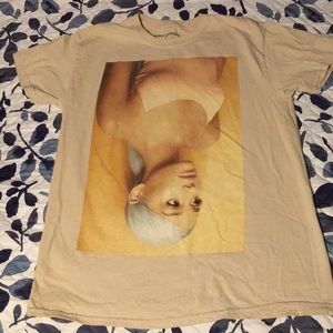 Ariana Grande Sweetner T-shirt